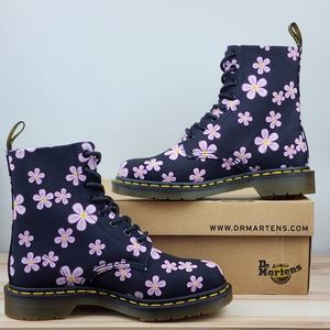 NIB Dr. Martens, Page Meadow,  Canvas Boots, Size 8